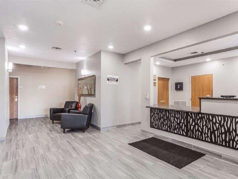 Quality Inn & Suites West Omaha - Ne Linclon Bagian luar foto