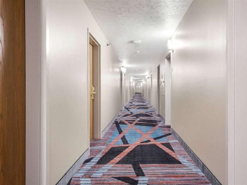 Quality Inn & Suites West Omaha - Ne Linclon Bagian luar foto