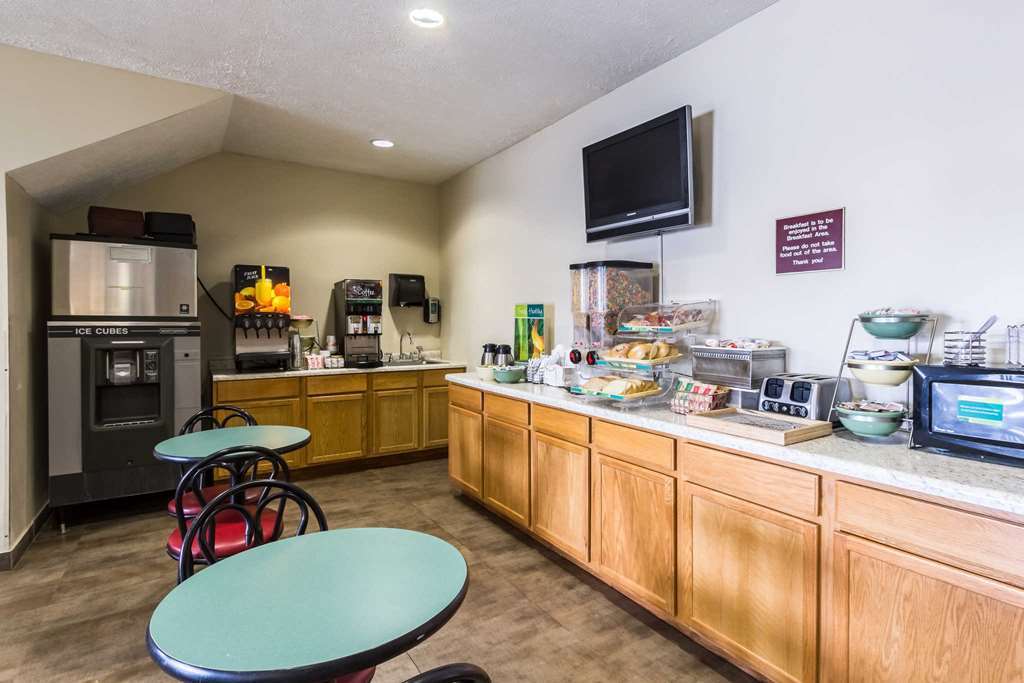 Quality Inn & Suites West Omaha - Ne Linclon Restoran foto